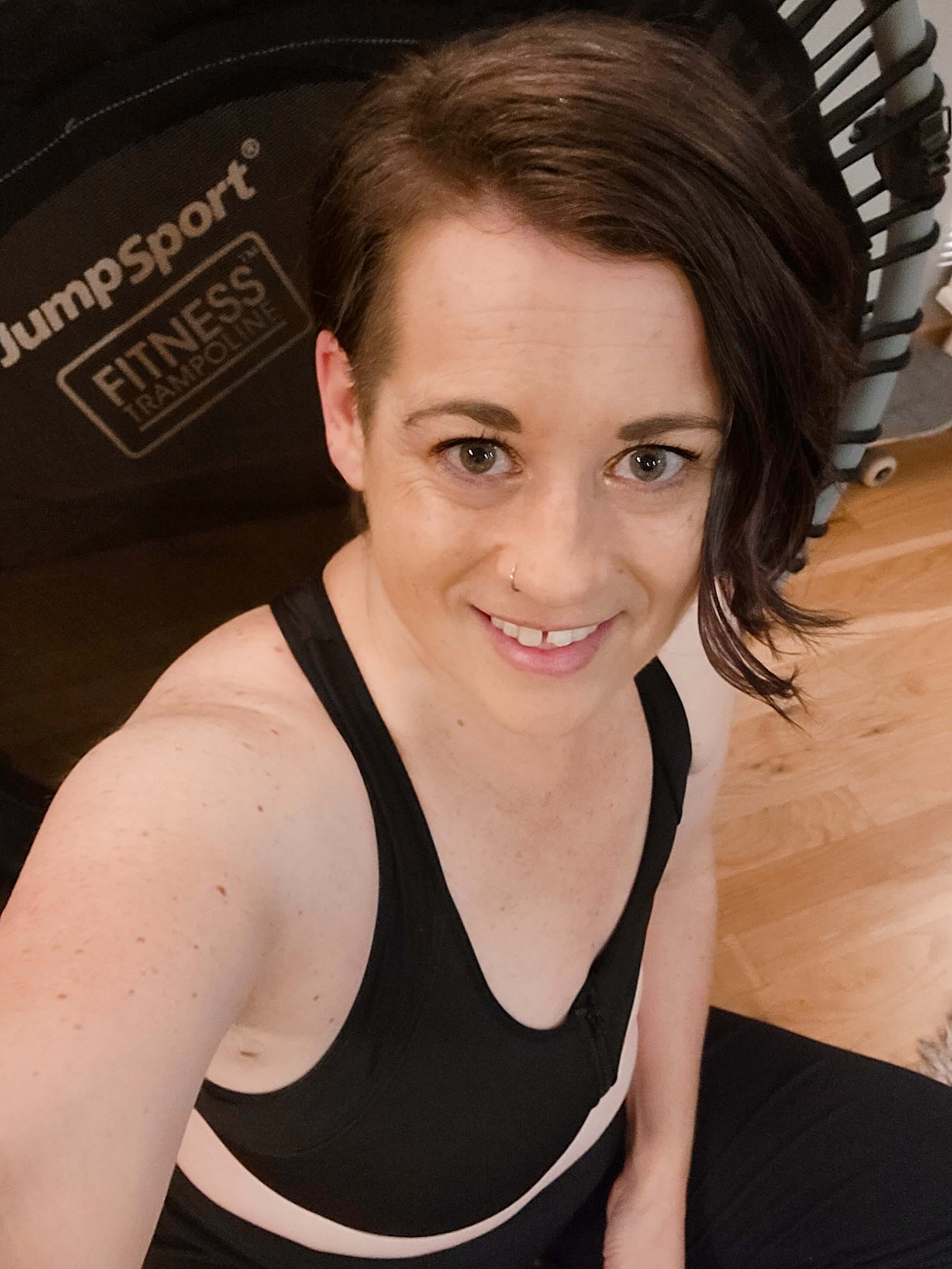 Hero Front-Closure Sports Bra For Women - Black