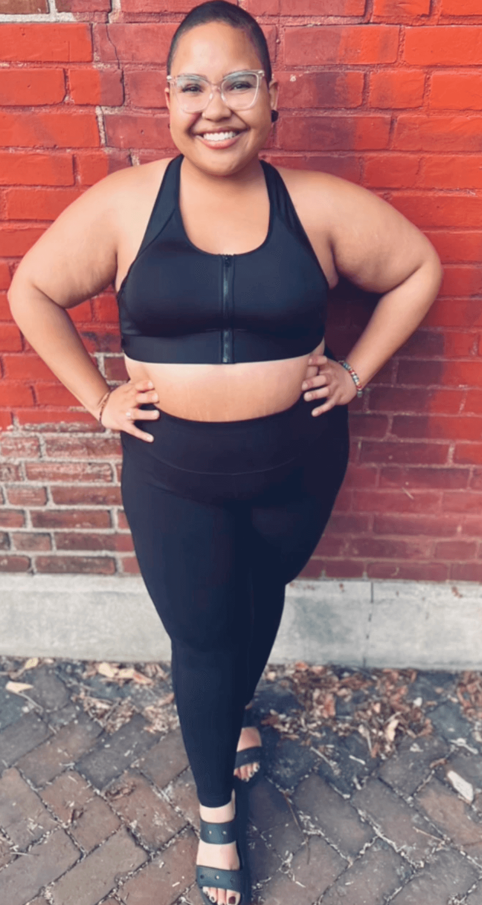 Hero Front-Closure Sports Bra For Women - Black